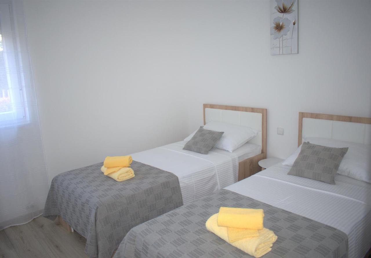 Apartments Rena Šibenik Esterno foto